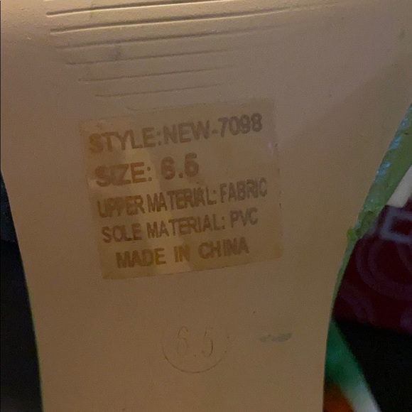 New Charming Charlie Green Heeled Platform Sandals - Picture 9 of 12